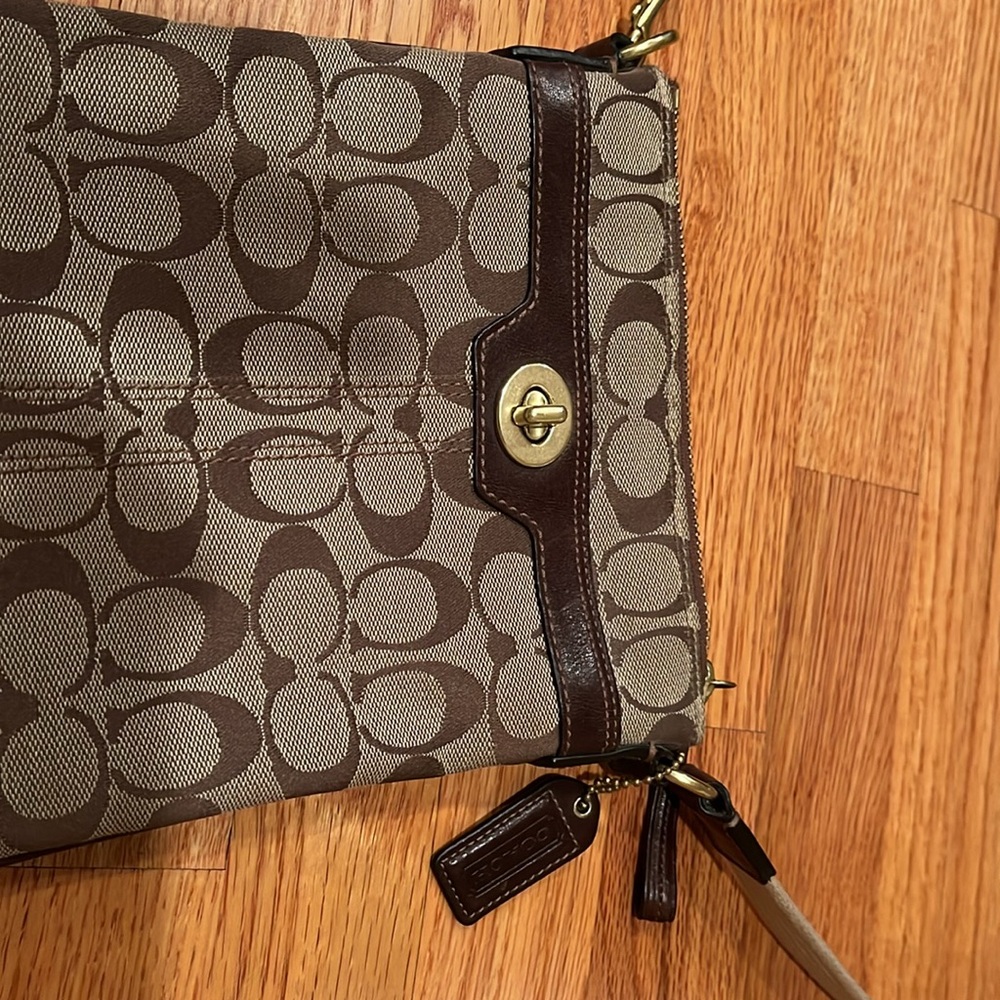 Coach Purse - Picture 3 of 7